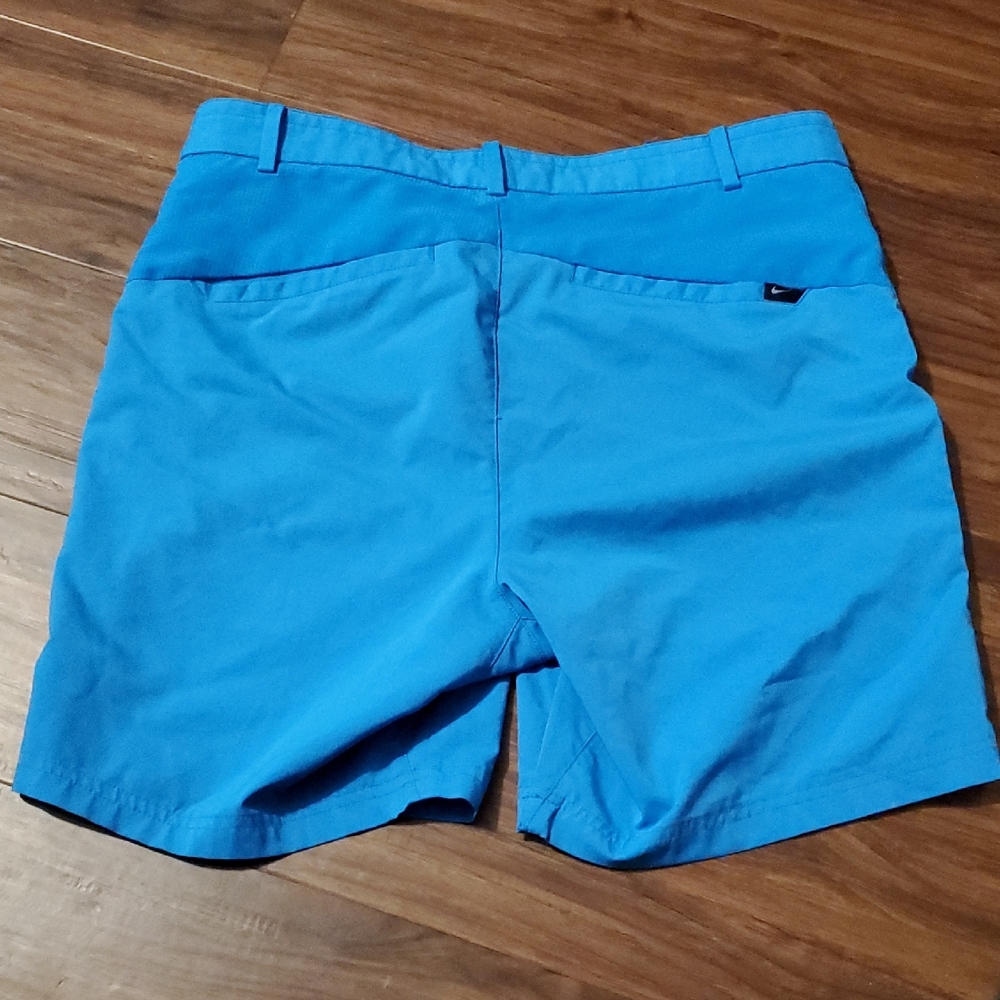 Nike Men's Vivid Blue Flat Front Dri-Fit Golf Shorts - Picture 5 of 7